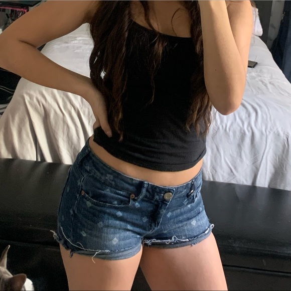 Patterned Shorts from Aeropostale - Picture 2 of 4